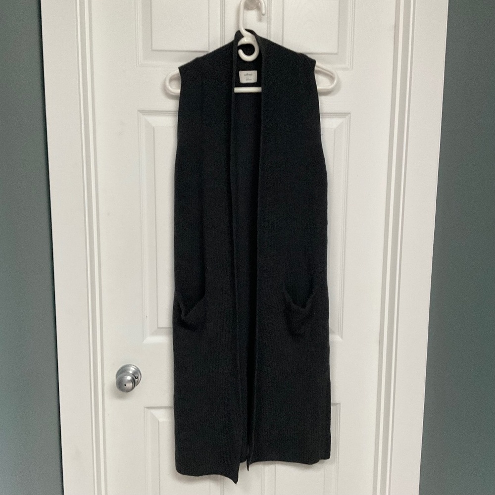 100% Merino Wool Long Dunkirk Open Front Vest Duster with pockets (size small)